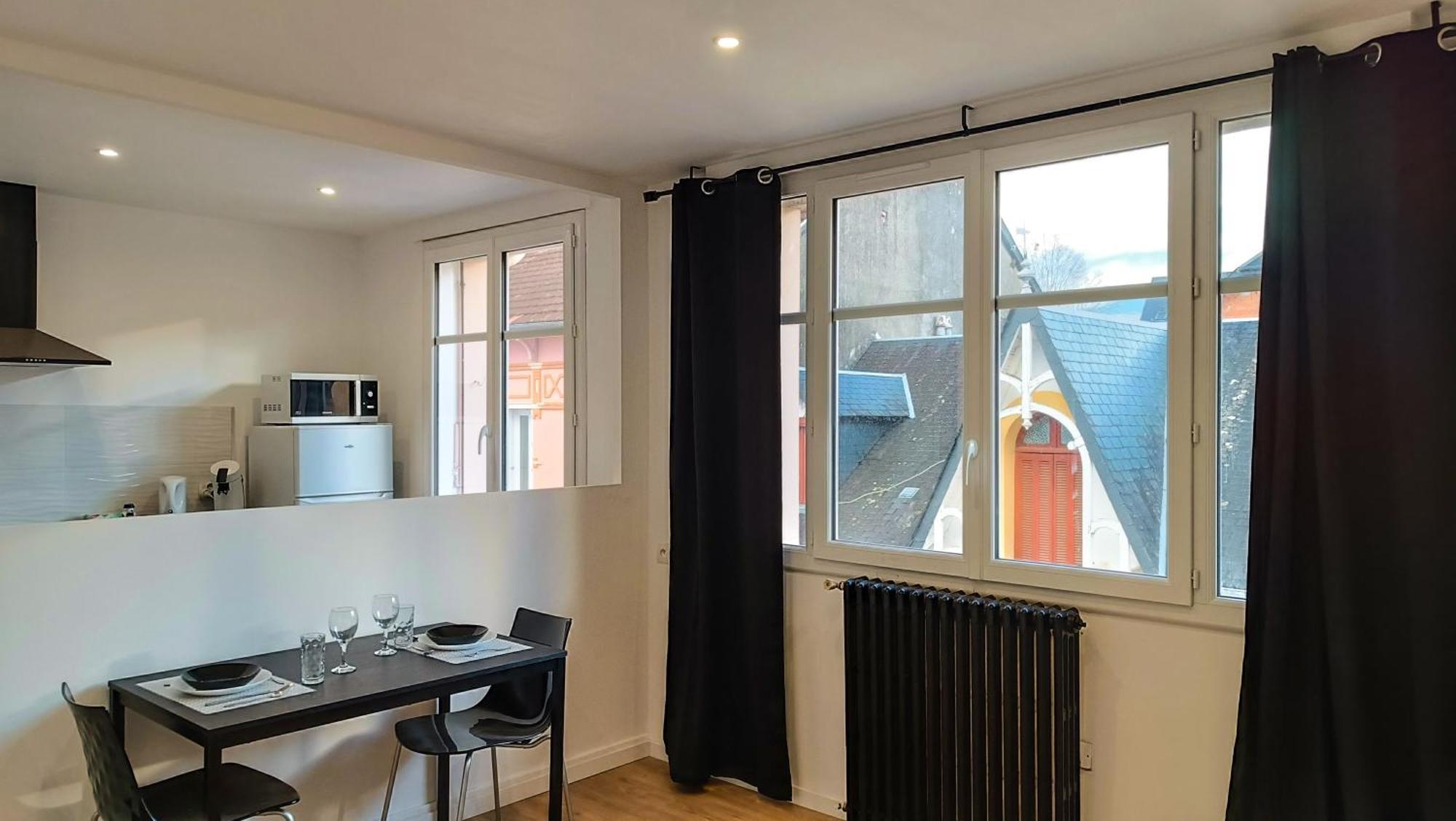 Foucault - Appartements - Au Coeur De Lourdes Exteriör bild