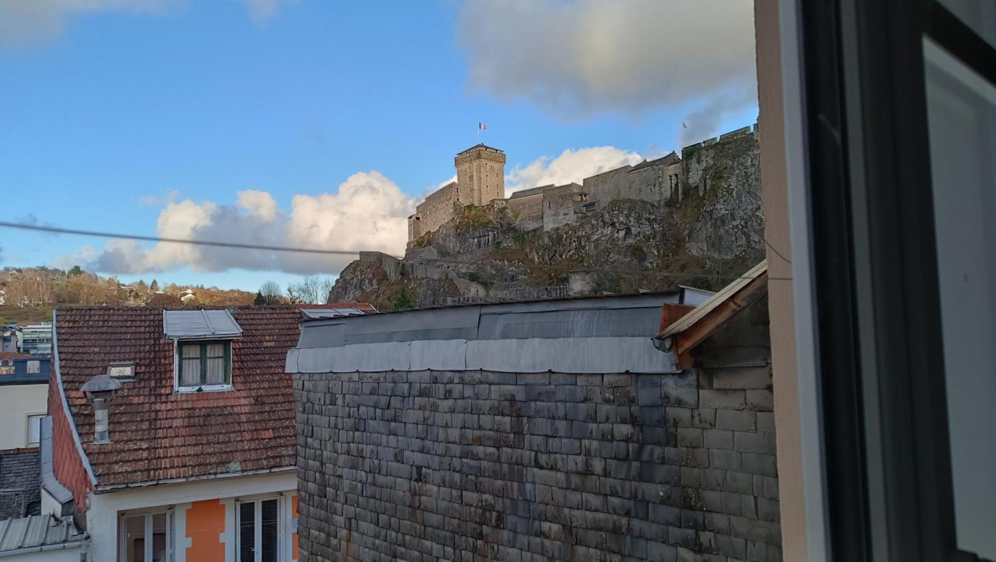 Foucault - Appartements - Au Coeur De Lourdes Exteriör bild