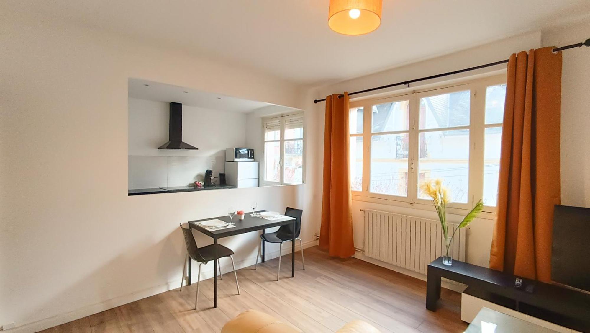 Foucault - Appartements - Au Coeur De Lourdes Exteriör bild