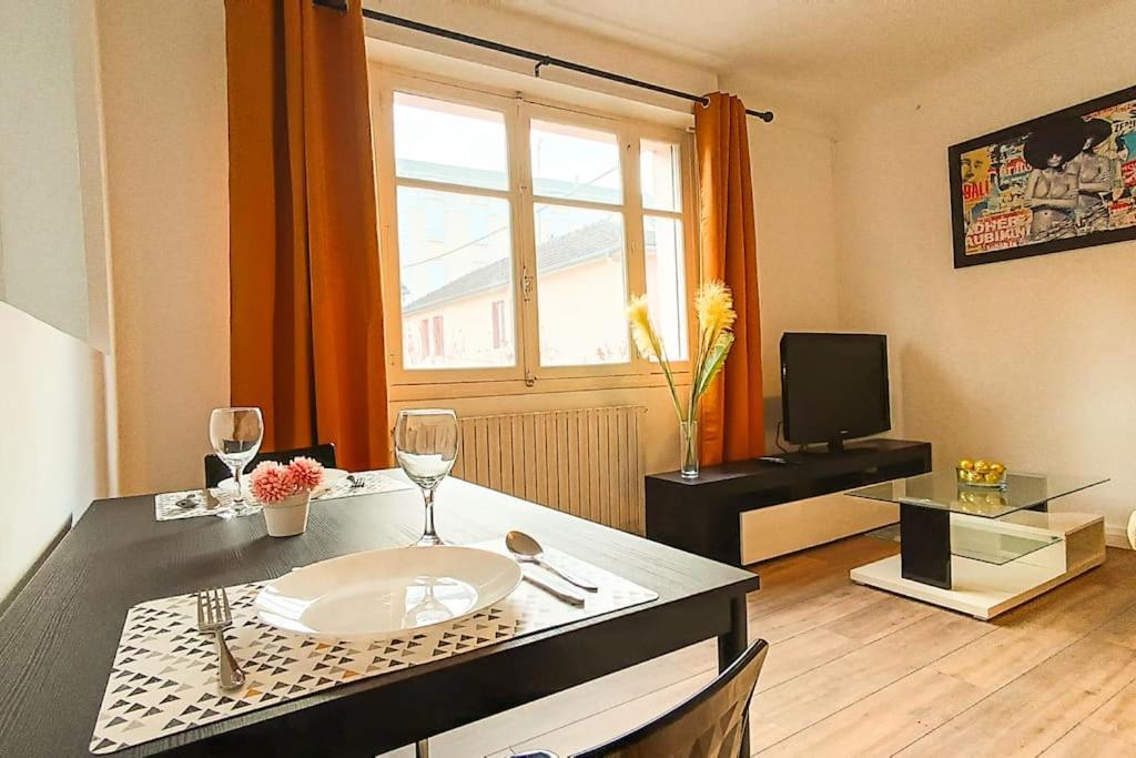 Foucault - Appartements - Au Coeur De Lourdes Exteriör bild